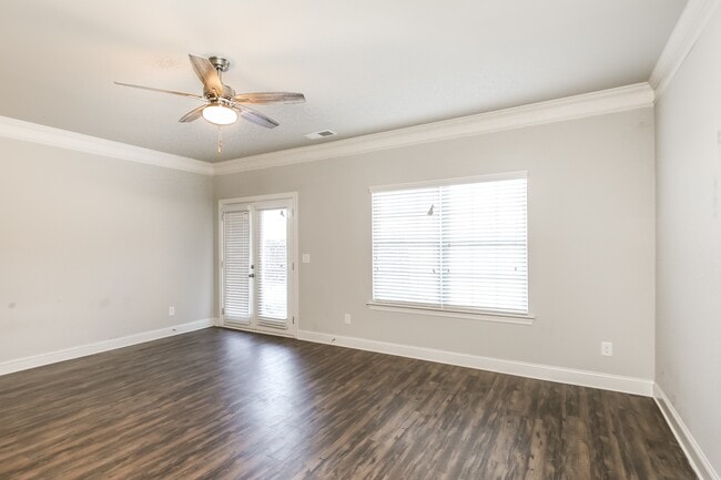 224 Riley Cir in Dawsonville, GA - Foto de edificio - Building Photo