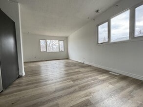 9644-9682 82 Ave in Grande Prairie, AB - Building Photo - Building Photo