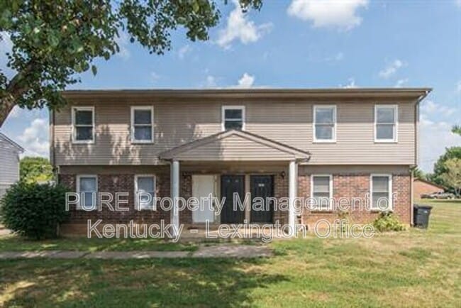 243 Landings Dr in Frankfort, KY - Foto de edificio - Building Photo