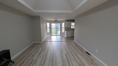 2302 W Olive St in Springfield, MO - Building Photo - Building Photo