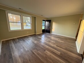 241 York St in Jacksonville, NC - Building Photo - Building Photo