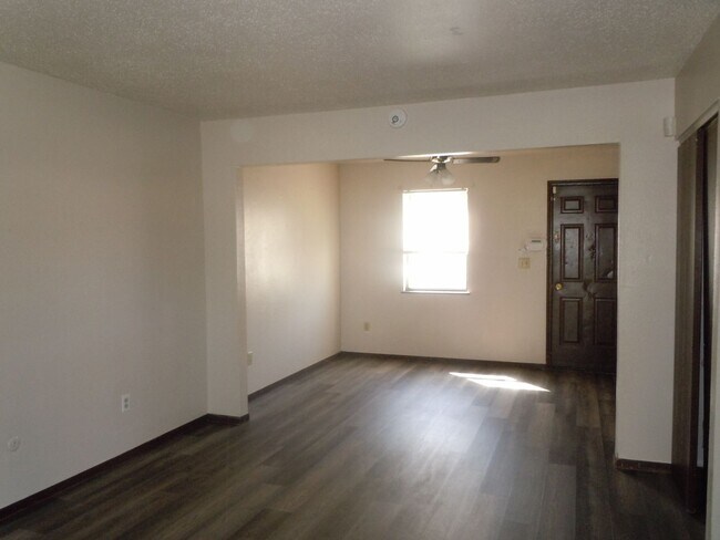 8 Bonne Terre Dr-Unit -A in Collinsville, IL - Building Photo - Building Photo