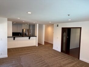 5705 Friars Rd, Unit 49 in San Diego, CA - Building Photo - Building Photo