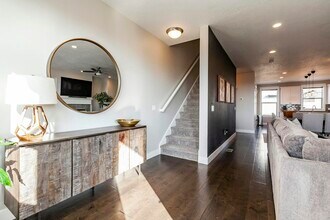 10414 S Sage Canal Way in Sandy, UT - Building Photo - Building Photo