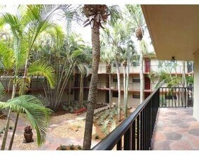 10845 SW 112th Ave, Unit 210 in Miami, FL - Building Photo - Building Photo
