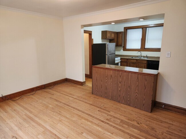 2336 W Waveland Ave in Chicago, IL - Building Photo - Building Photo