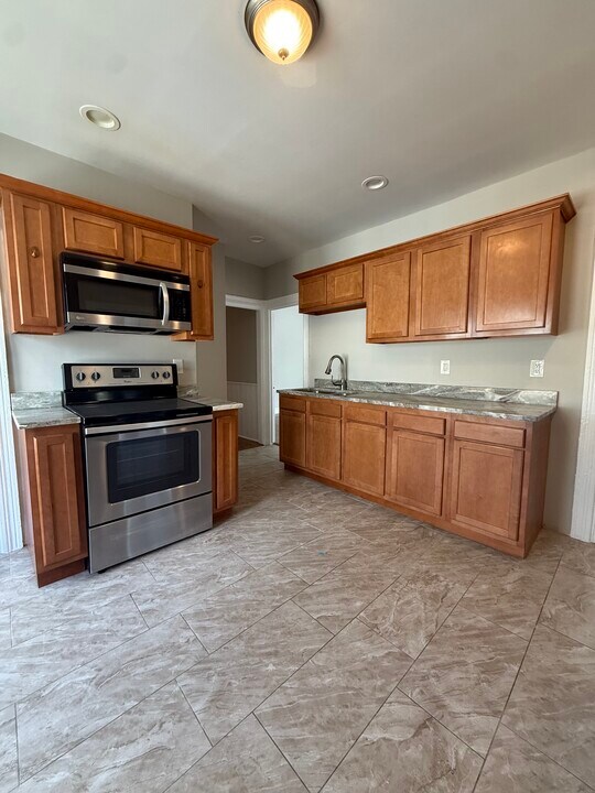 30 Goddard St, Unit 3 in Providence, RI - Building Photo