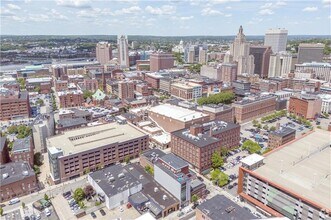 71 Richmond St in Providence, RI - Foto de edificio - Building Photo