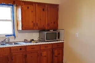 201 E Main St, Unit APT #1 in Berryville, VA - Building Photo