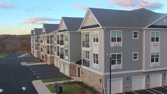 Jefferson Place Apartments in Jefferson, NJ - Building Photo