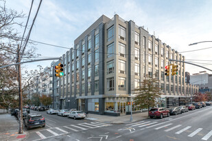 200 N 11th St in Brooklyn, NY - Foto de edificio - Building Photo