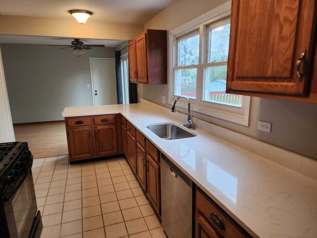 1719 Butler Ct in Naperville, IL - Building Photo - Building Photo