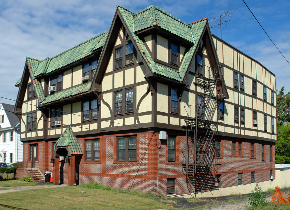 159 Main St in Huntington, NY - Building Photo