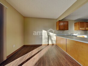 6044 Draycott Dr in Indianapolis, IN - Building Photo - Building Photo