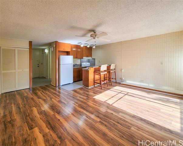 property at 1524 Pensacola St