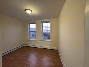 4306 John F. Kennedy Blvd in Union City, NJ - Building Photo - Building Photo