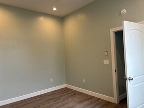 120 Boxwoods Ln in Bastrop, TX - Building Photo - Building Photo