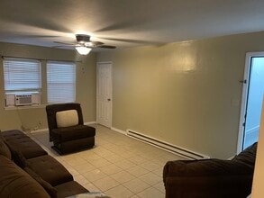 863 Johnson Ave, Unit 4 in Norfolk, VA - Building Photo - Building Photo