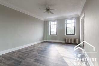 3835 N Fremont St, Unit 501 in Chicago, IL - Building Photo - Building Photo