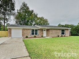 2659 Pinewood Blvd E in Middleburg, FL - Building Photo