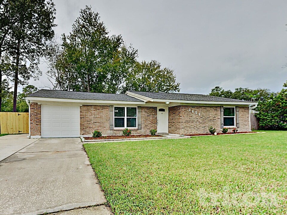 2659 Pinewood Blvd E in Middleburg, FL - Building Photo