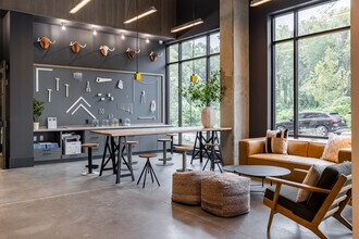 MAA West Midtown in Atlanta, GA - Building Photo - Interior Photo