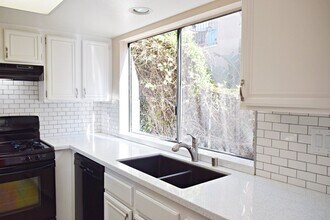 5744 Mildred St in San Diego, CA - Building Photo - Building Photo