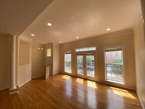 2821 St Croix Dr in Vienna, VA - Building Photo - Building Photo