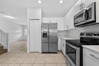 2619 SE 11th St in Homestead, FL - Building Photo - Building Photo