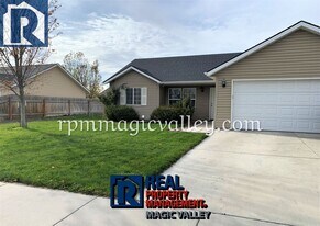 570 Cobra Ct in Twin Falls, ID - Building Photo