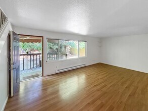 9546 8th Ave NW in Seattle, WA - Building Photo - Building Photo