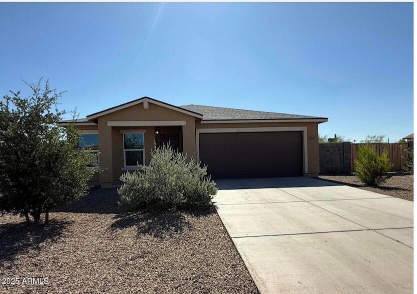14311 S Redondo Rd in Arizona City, AZ - Building Photo