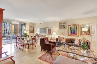 731 Crandon Blvd, Unit 407 in Key Biscayne, FL - Building Photo - Building Photo