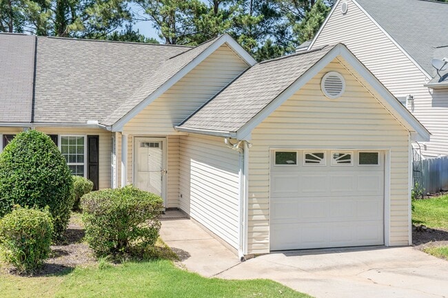 property at 315 Southbank Dr