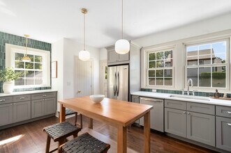 294 Cole Ave in Providence, RI - Building Photo - Building Photo