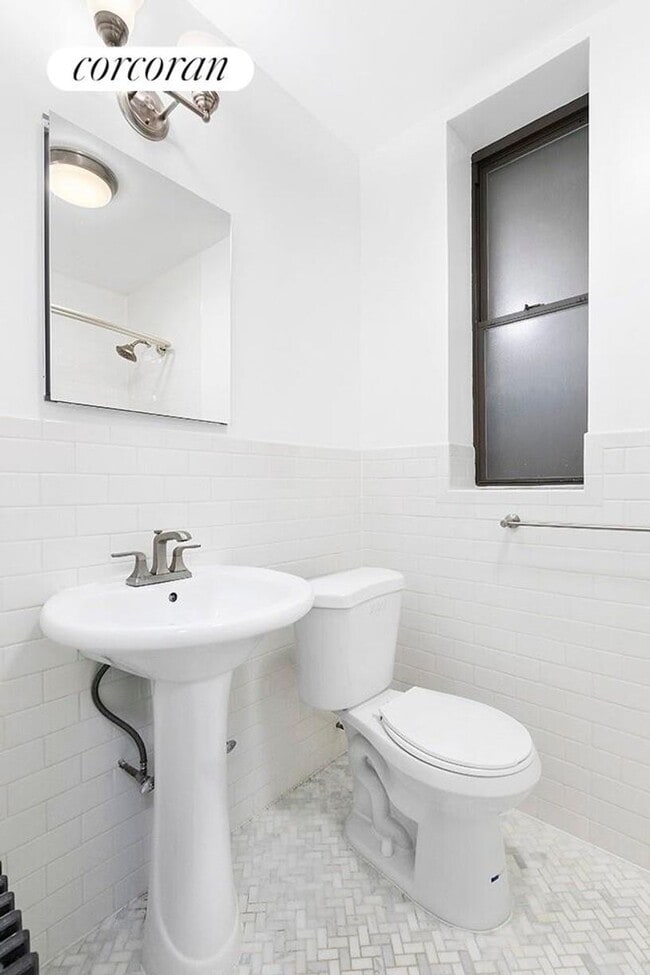 1268 Amsterdam Ave in New York, NY - Building Photo - Building Photo