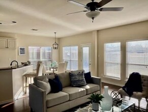 12822 Gardendale Dr in Frisco, TX - Building Photo - Building Photo