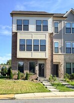 3491 Cormorant Dr in Laurel, MD - Building Photo