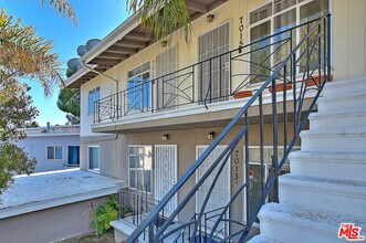 7017 Ramsgate Pl in Los Angeles, CA - Building Photo - Building Photo