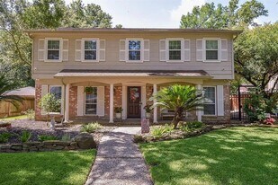 10519 Jaycreek Dr in Houston, TX - Building Photo
