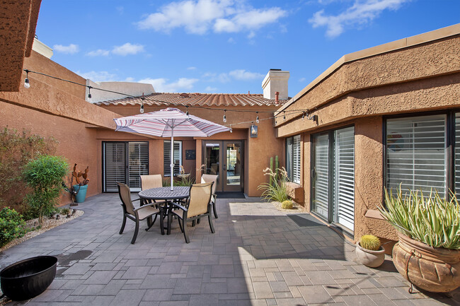 77662 Avenida Madrugada in La Quinta, CA - Building Photo - Building Photo