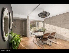 860 S Center St in Reno, NV - Building Photo - Building Photo