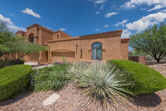 665 E Weckl Pl in Tucson, AZ - Building Photo - Building Photo