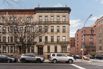 702-704 Eighth Ave in Brooklyn, NY - Foto de edificio - Building Photo