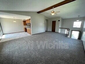 1730 S Beech Ct in Wichita, KS - Building Photo - Building Photo