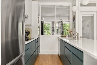 201 W Springfield St, Unit 3 in Boston, MA - Building Photo - Building Photo
