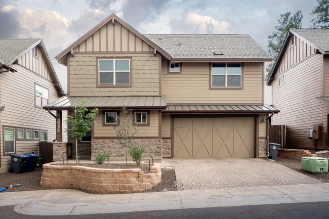 2575 W Pollo Cir