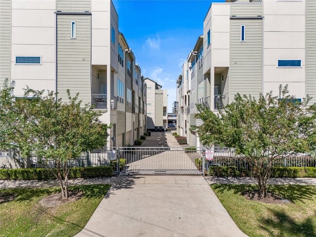 1013 W 17th St in Houston, TX - Building Photo - Building Photo