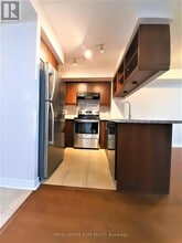 4090 Living Arts Dr in Mississauga, ON - Building Photo - Building Photo