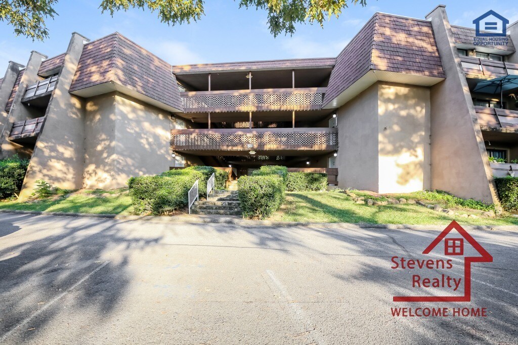 915 S Seminole Dr in Chattanooga, TN - Building Photo